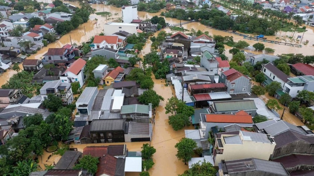 hue_lu lut hue_hue ngap lut_thientai_luluthue_phat giao hue13.jpg